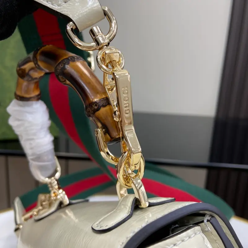 786482 CM 5 High-Quality Bags - Image 7