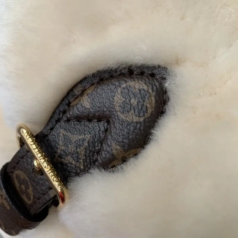 M11919 16.5x13x25cm High Quality Bags - Image 7