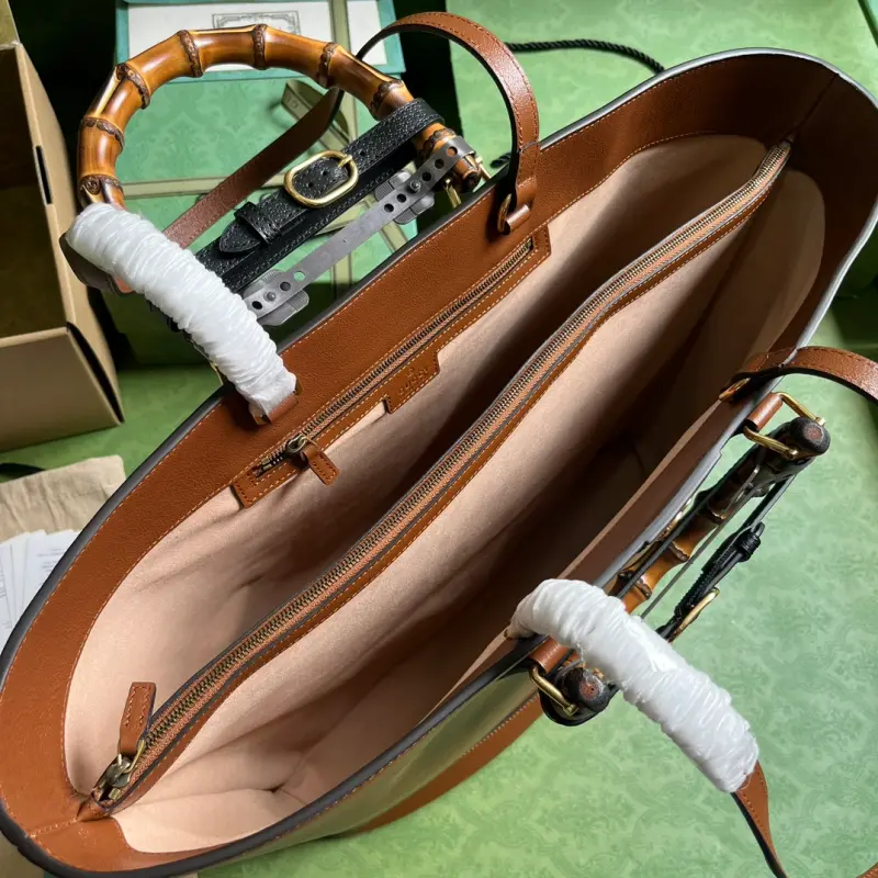 746270 CM 2 High-Quality Bags - Image 7