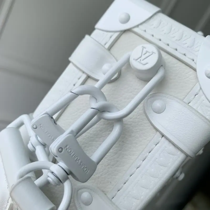 M24304 White 12.5x8x18cm High Quality Bags - Image 7