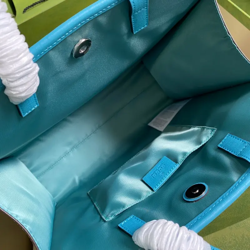 605614 CM 3 High-Quality Bags - Image 7