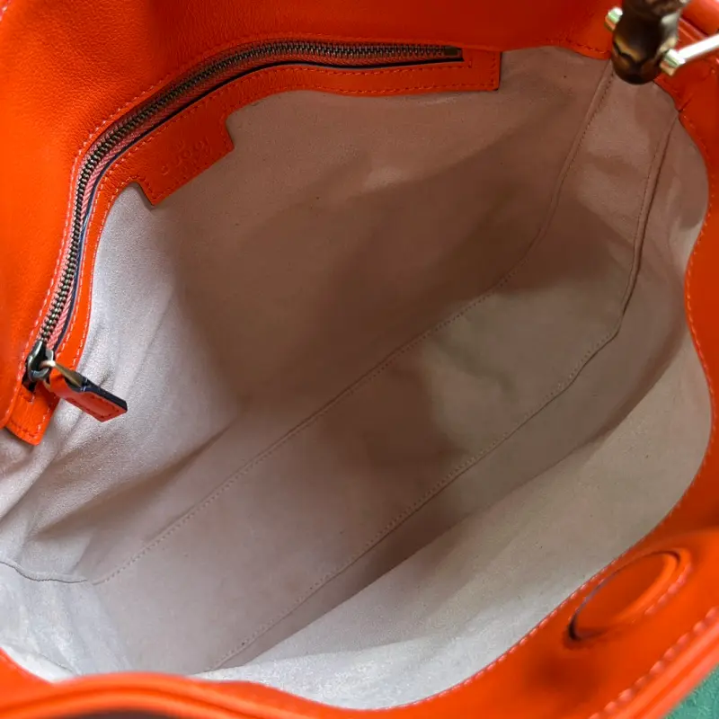 746124 CM 3 High-Quality Bags - Image 7