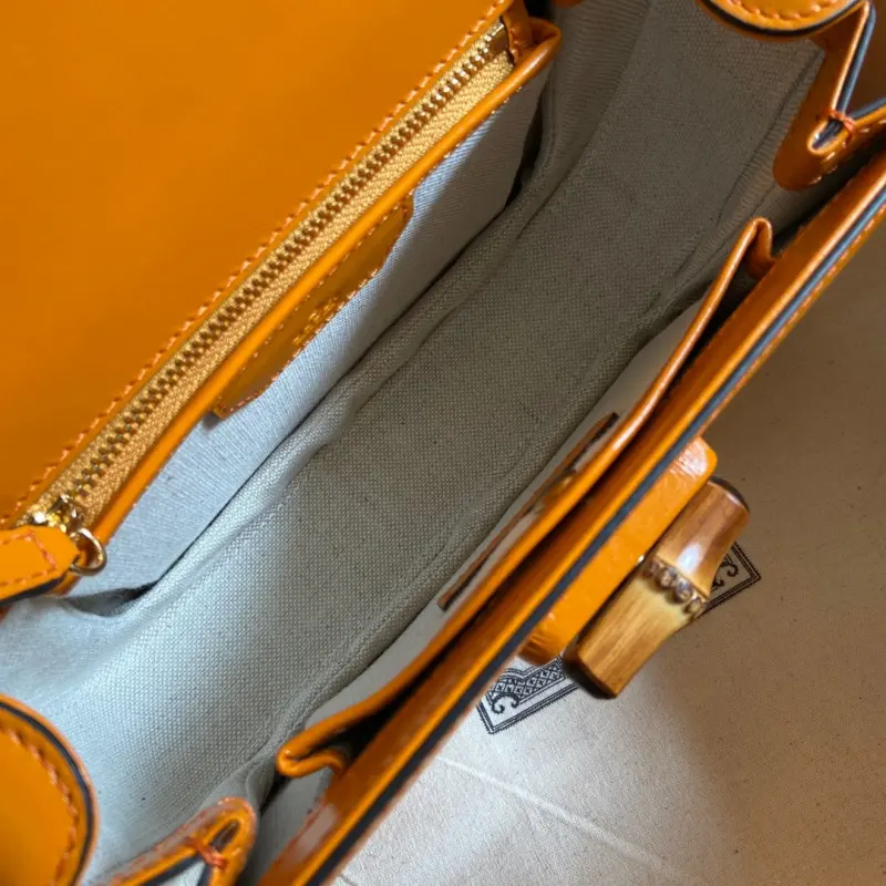 675797 CM 14 High-Quality Bags - Image 7