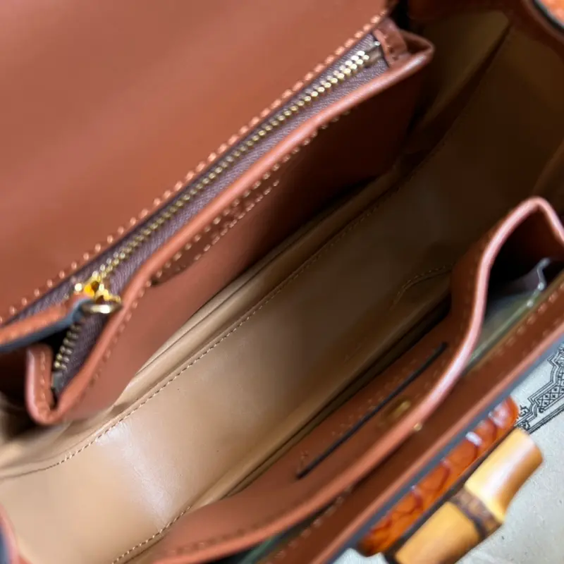 675797 CM 2 High-Quality Bags - Image 7