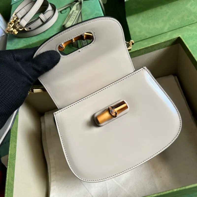 686864 CM 1 High-Quality Bags - Image 7