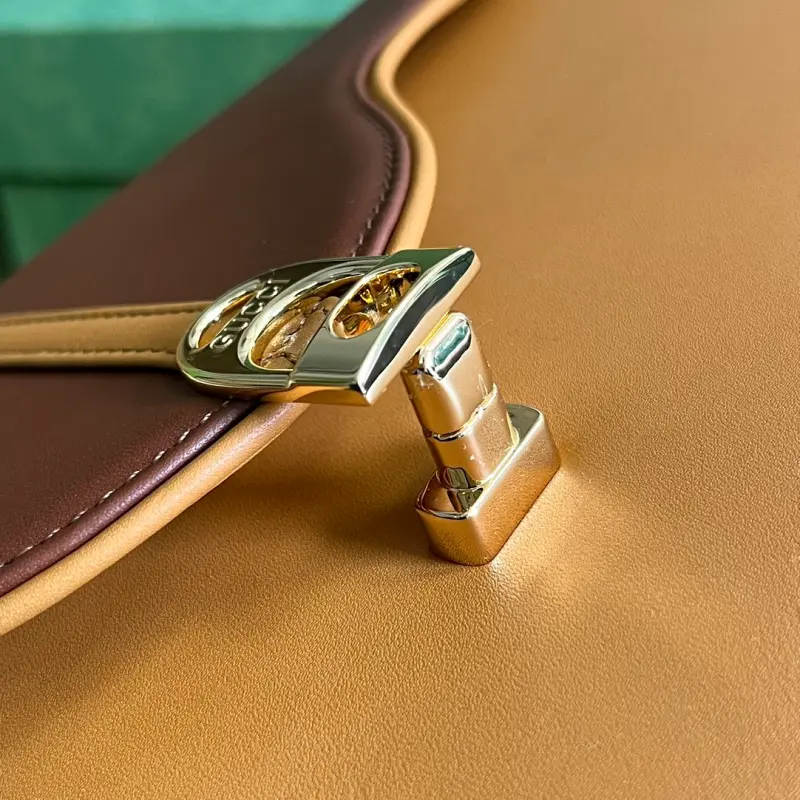 740988 CM 1 High-Quality Bags - Image 7