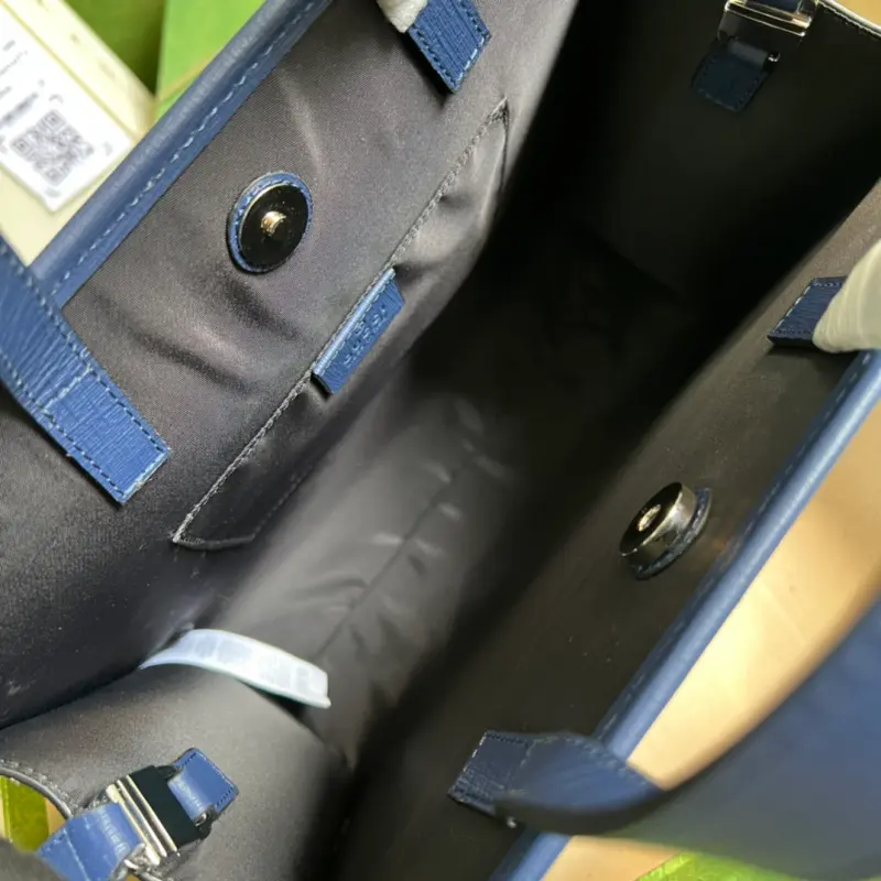 630542 CM 3 High-Quality Bags - Image 7