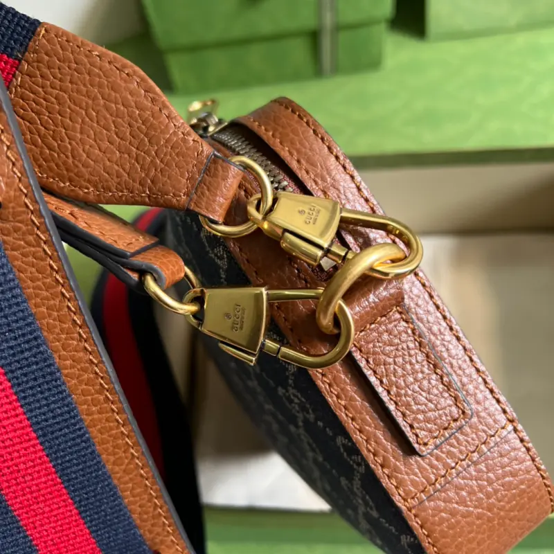 699133 CM 1 High-Quality Bags - Image 7