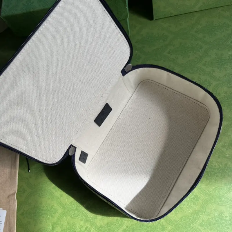 726657 CM 1 High-Quality Bags - Image 7