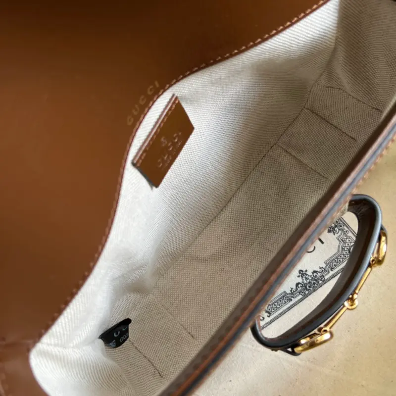 658574 CM 4 High-Quality Bags - Image 7