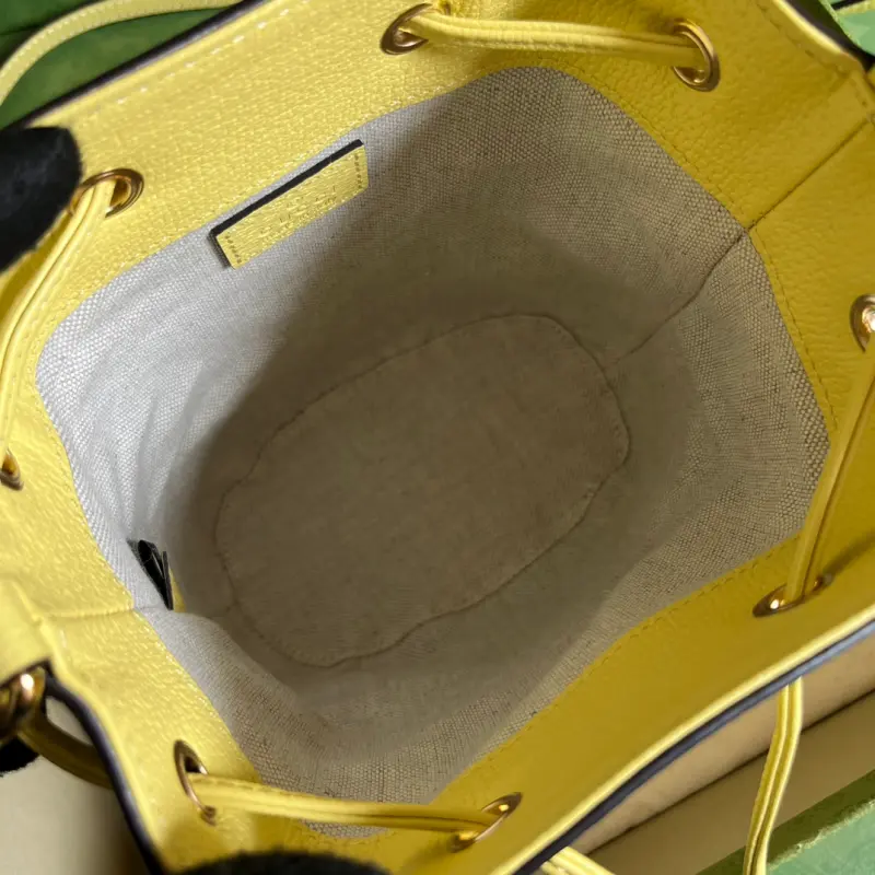 550620 CM 3 High-Quality Bags - Image 7