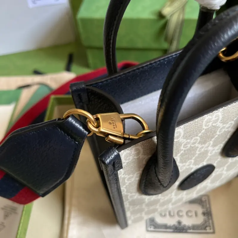 699406 CM 1 High-Quality Bags - Image 7