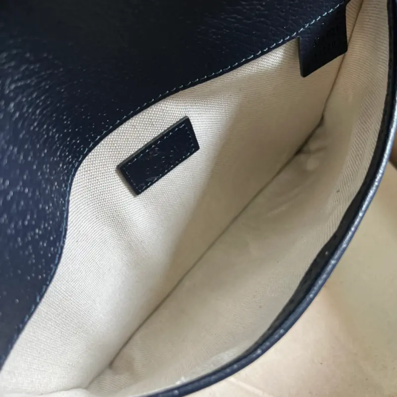 674081 CM 1 High-Quality Bags - Image 7