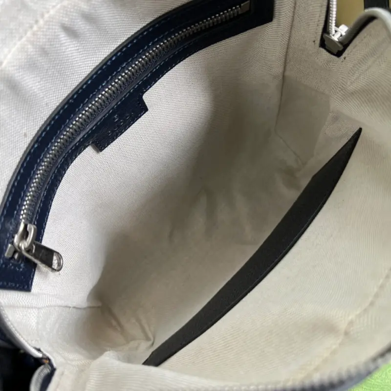 547926 CM 1 High-Quality Bags - Image 7