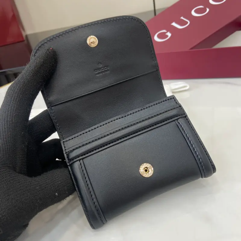 818795 CM 6 High-Quality Bags - Image 7