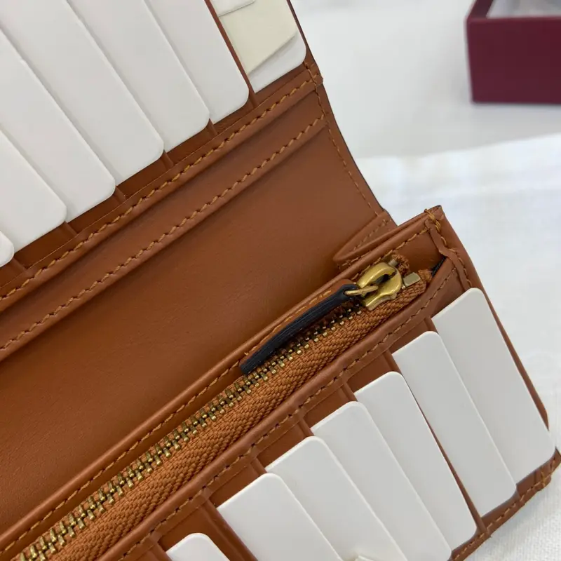 821213 CM 1 High-Quality Bags - Image 7