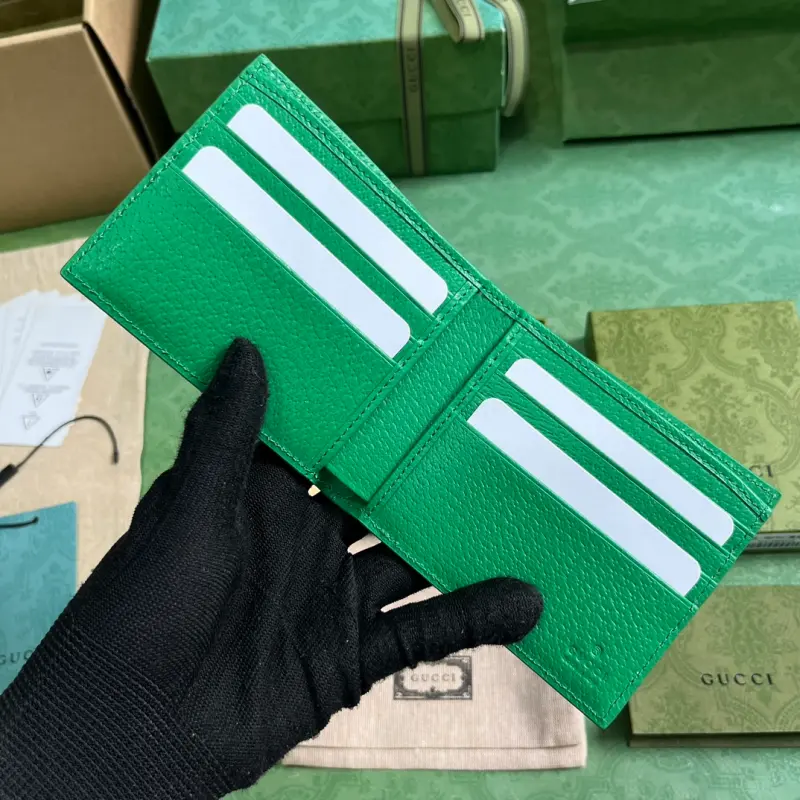 768243 CM 4 High-Quality Bags - Image 7