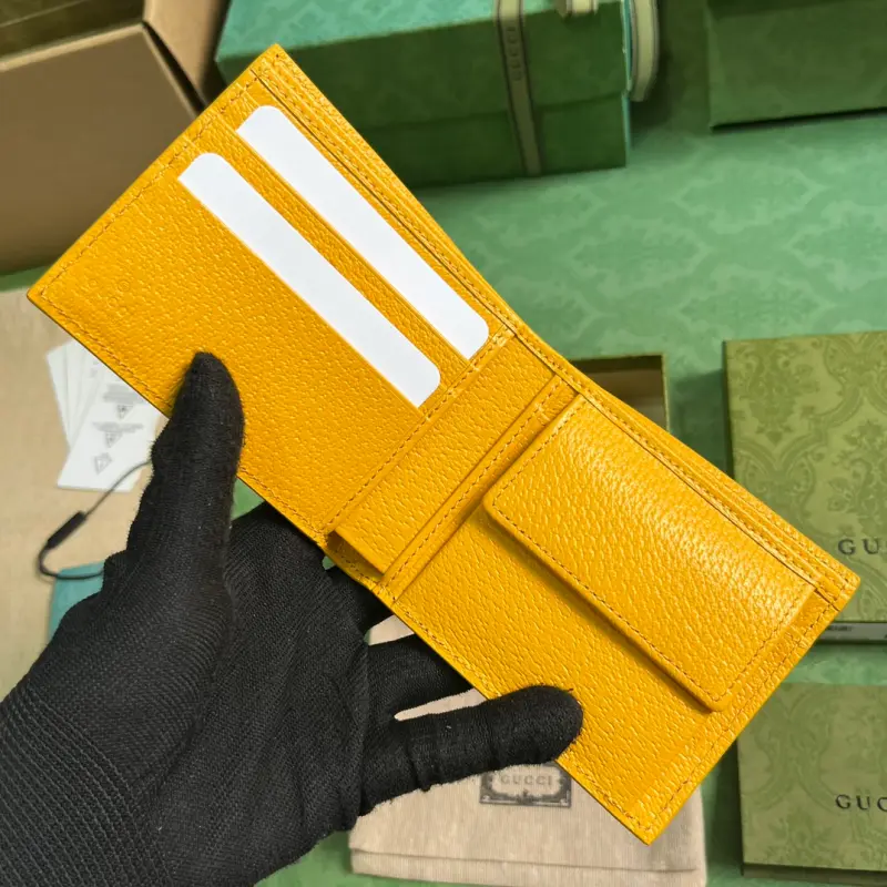 768244 CM 3 High-Quality Bags - Image 7