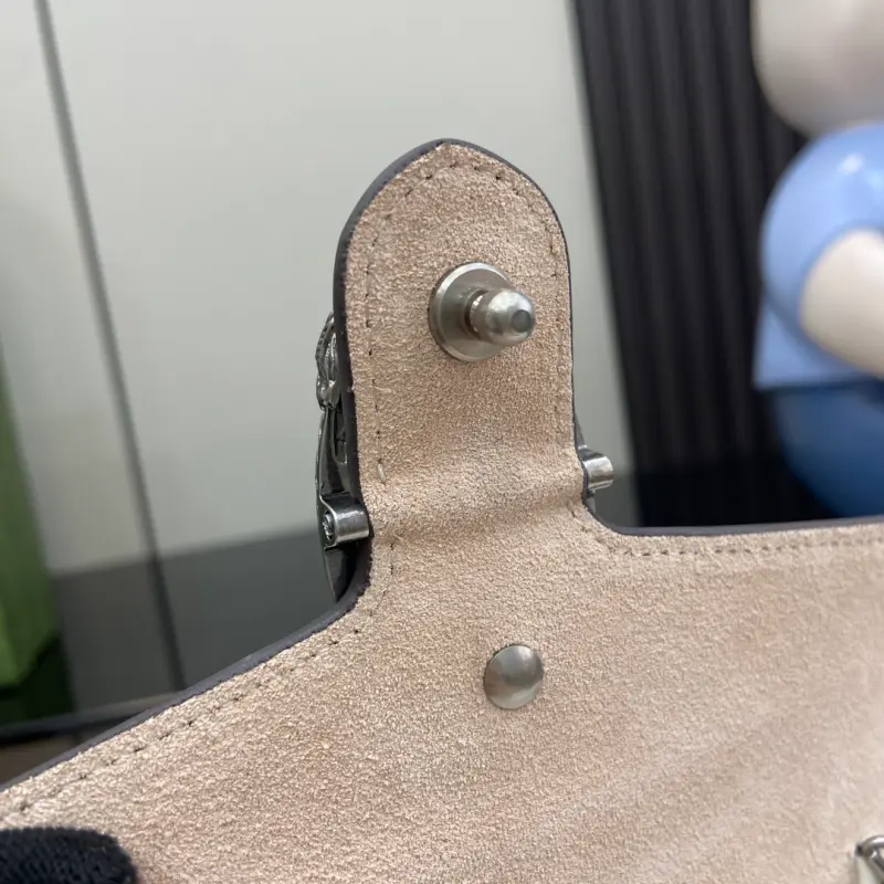 795368 CM 2 High-Quality Bags - Image 7