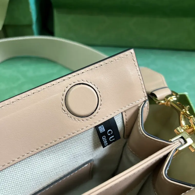 702200 High-Quality Bags - Image 7