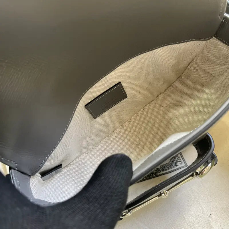 774209 CM 5 High-Quality Bags - Image 7