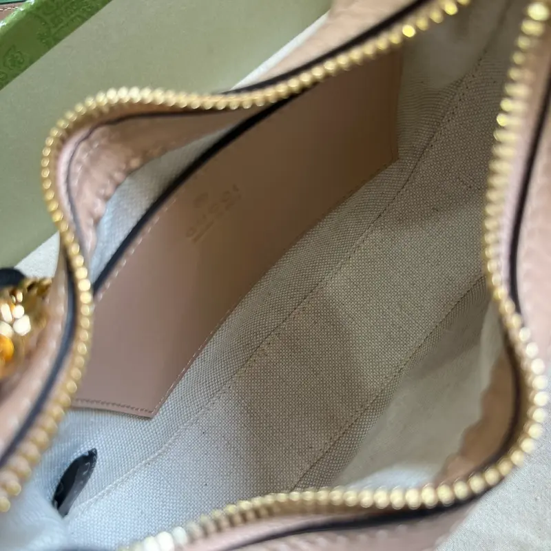 739736 High-Quality Bags - Image 7