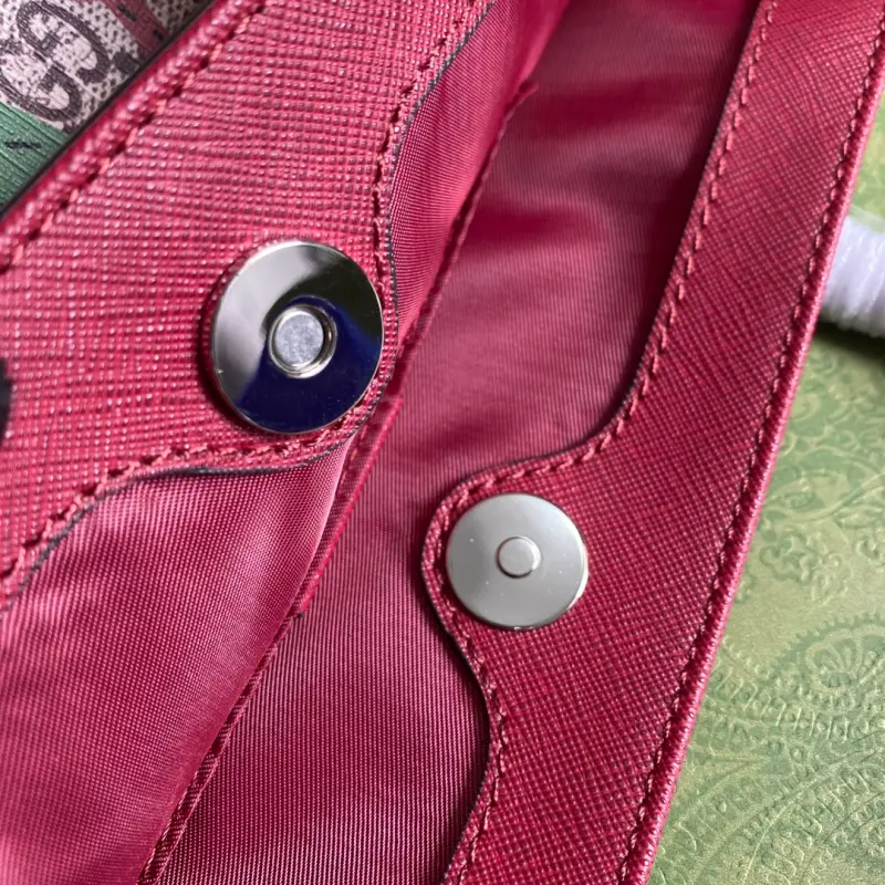 410812 CM 23 High-Quality Bags - Image 7