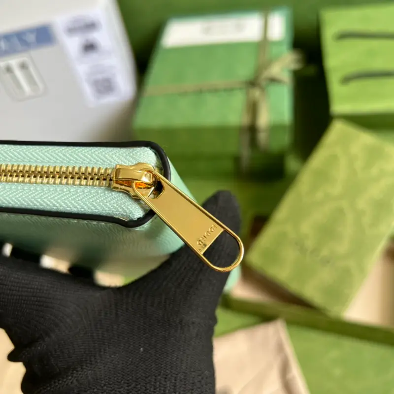 701060 CM 2 High-Quality Bags - Image 7