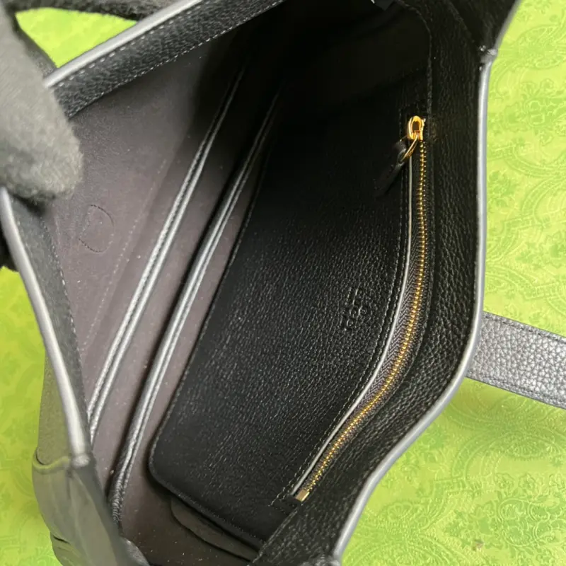 636709 CM 2 High-Quality Bags - Image 7