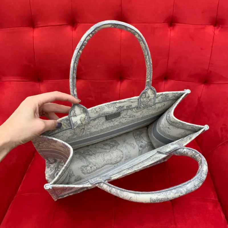 ML253 2 High Quality Bags - Image 7