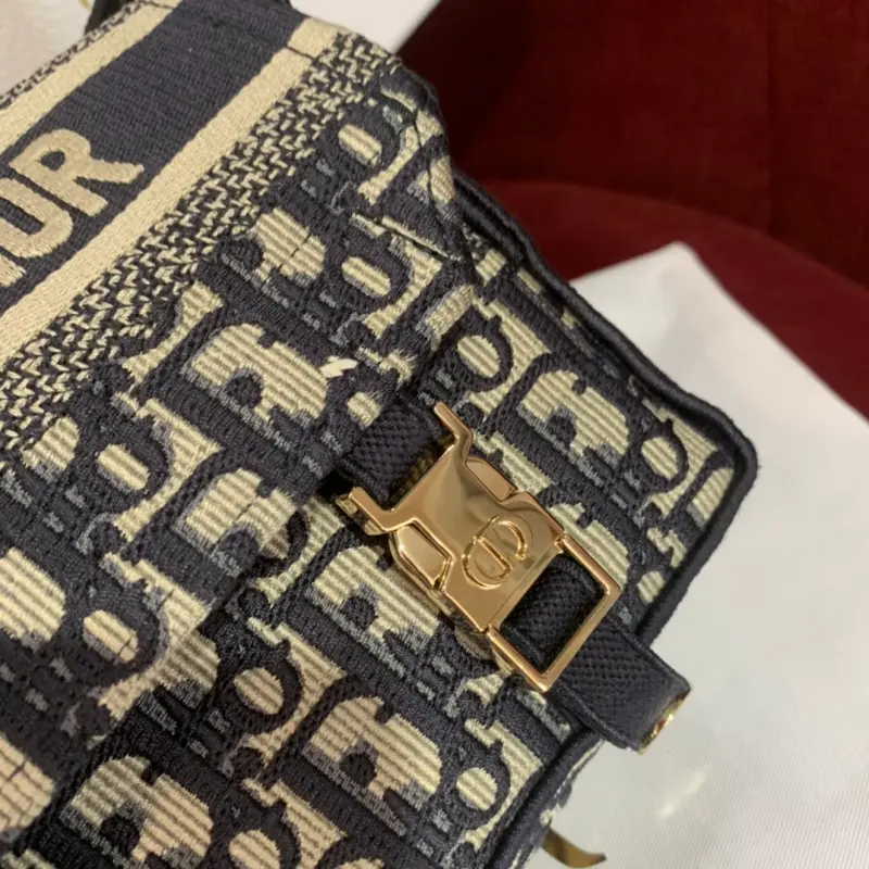 ML211 High Quality Bags - Image 7