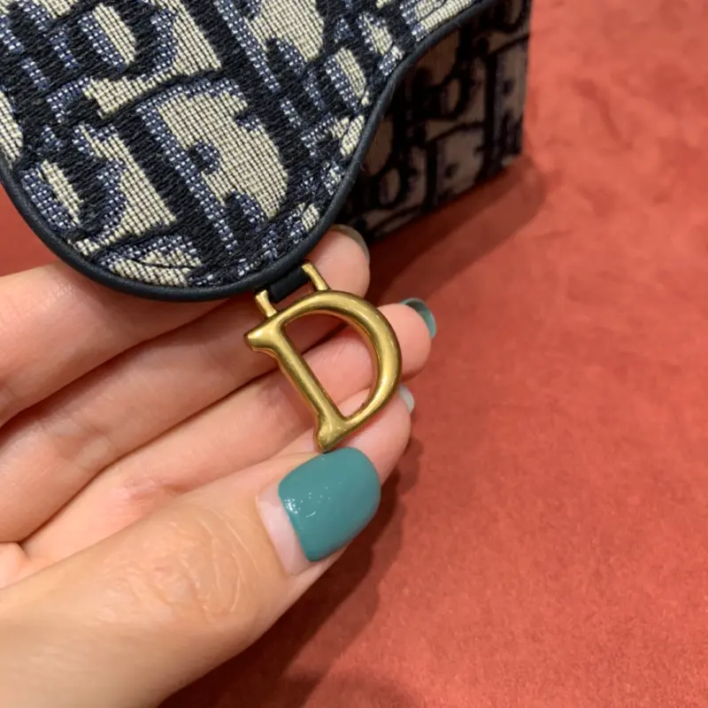 ML189 2 High Quality Bags - Image 7