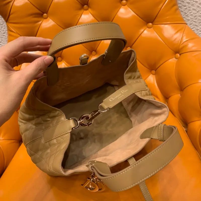 ML175 2 High Quality Bags - Image 7