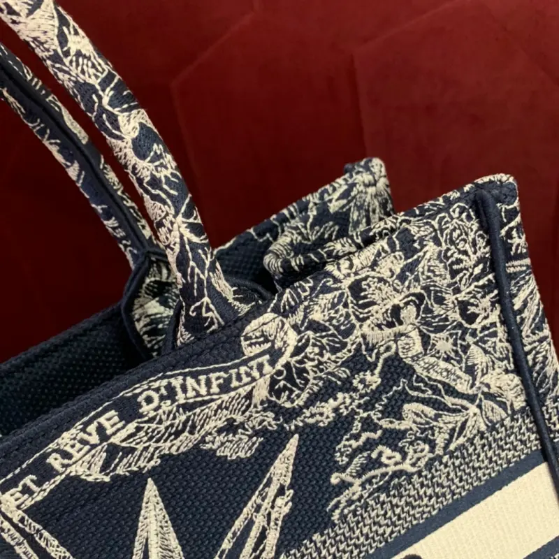 ML166 4 High Quality Bags - Image 6