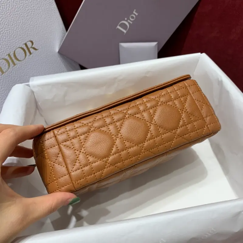 ML125 3 High Quality Bags - Image 6