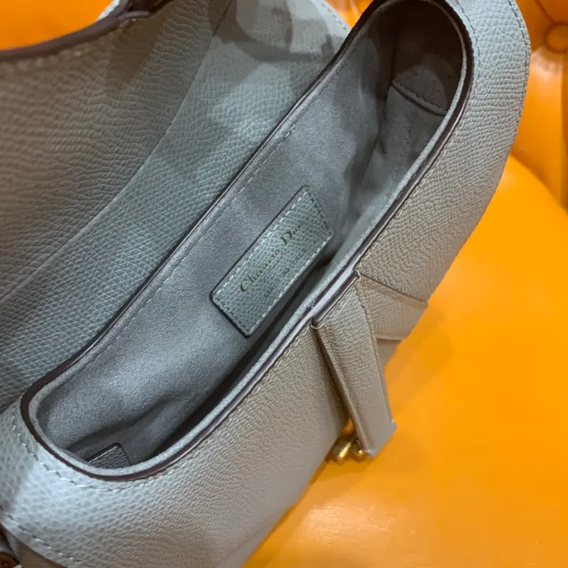 ML121 3 High Quality Bags - Image 8