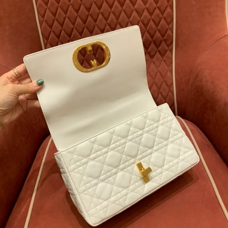 ML103 4 High Quality Bags - Image 7