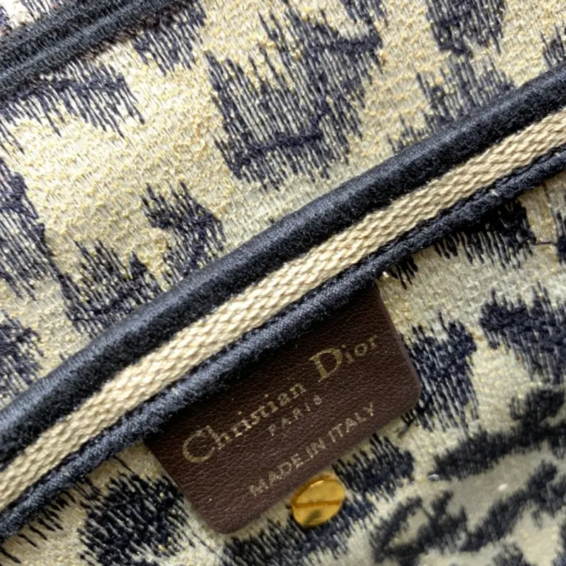 ML68 High Quality Bags - Image 8