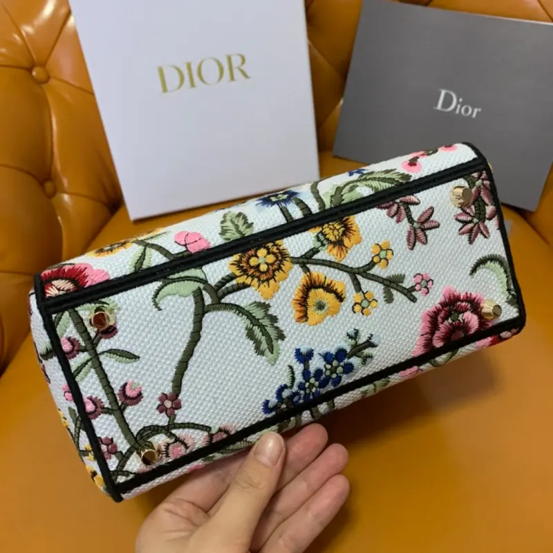 ML53 High Quality Bags - Image 7