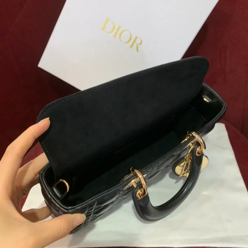 ML16 4 High Quality Bags - Image 5