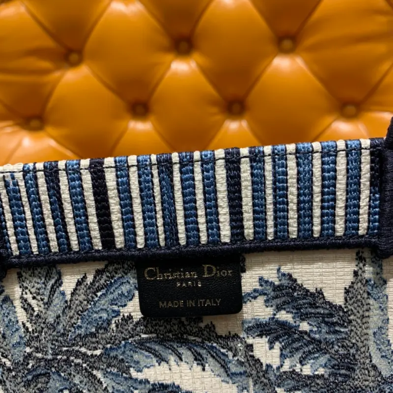 ML10 High Quality Bags - Image 8