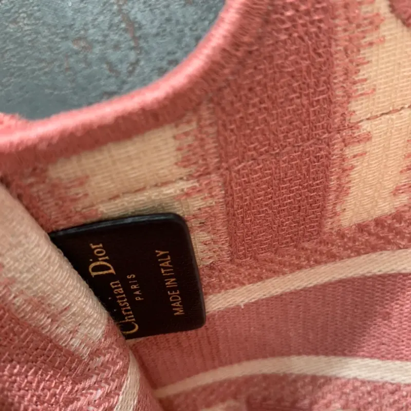 ML8 4 High Quality Bags - Image 8