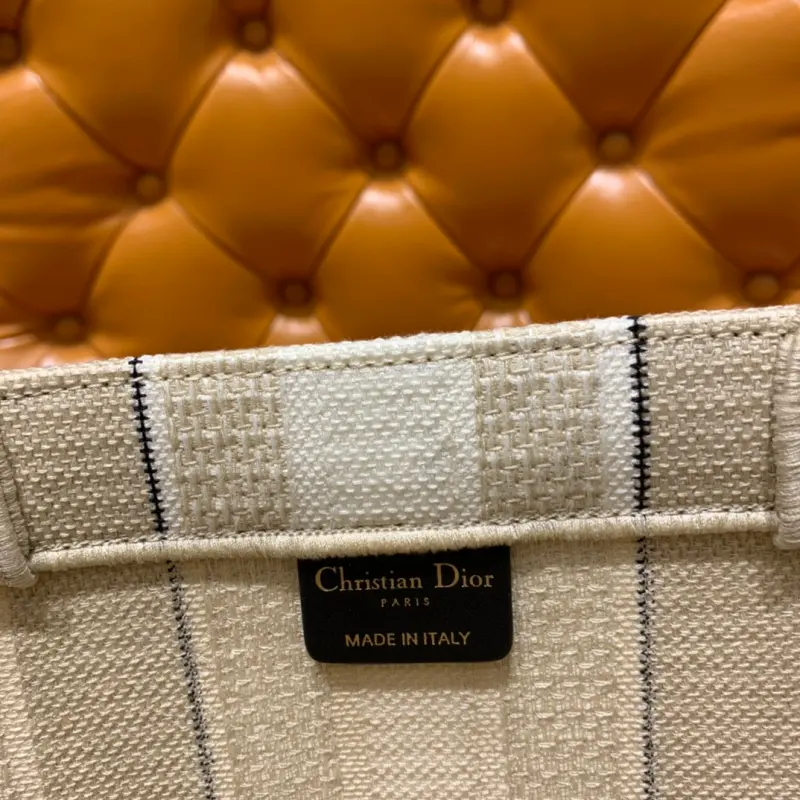 ML4 High Quality Bags - Image 6