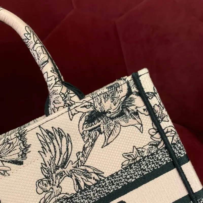 ML192 5 High Quality Bags - Image 6