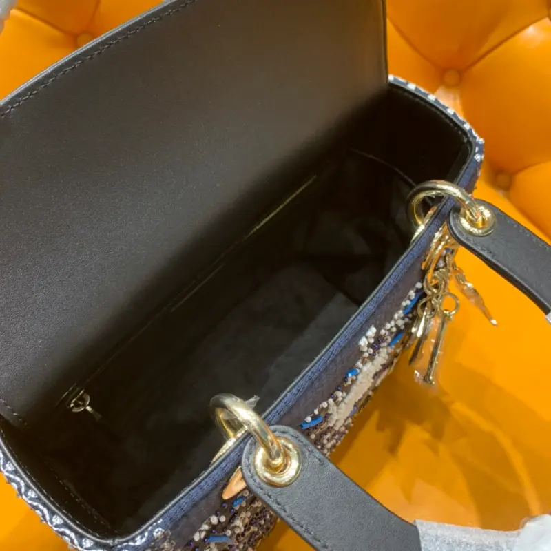 ML47 High Quality Bags - Image 8