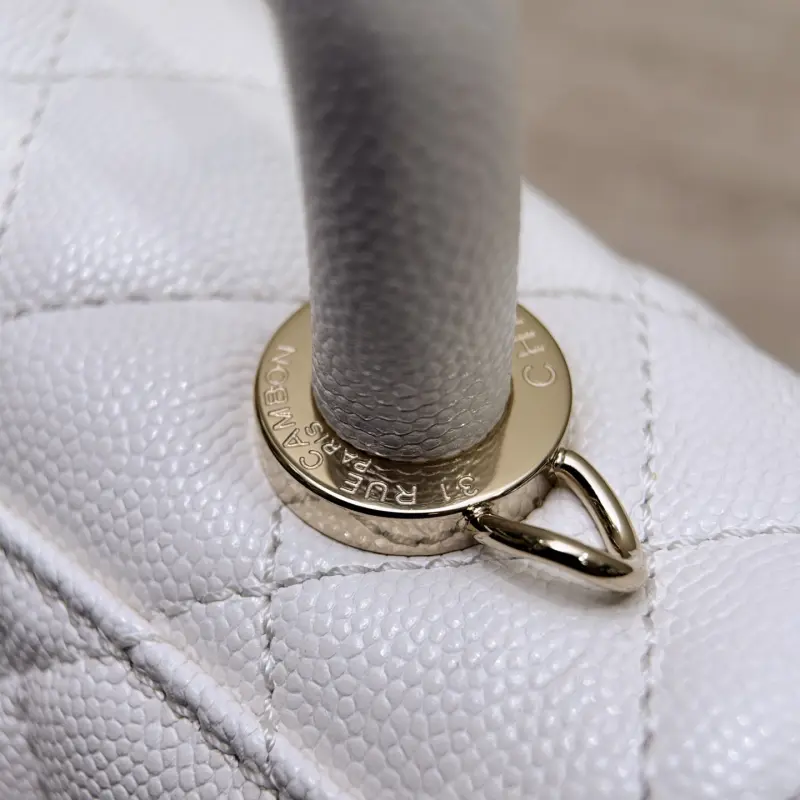 Mini White and Gold Car Edge High Quality Bags - Image 11