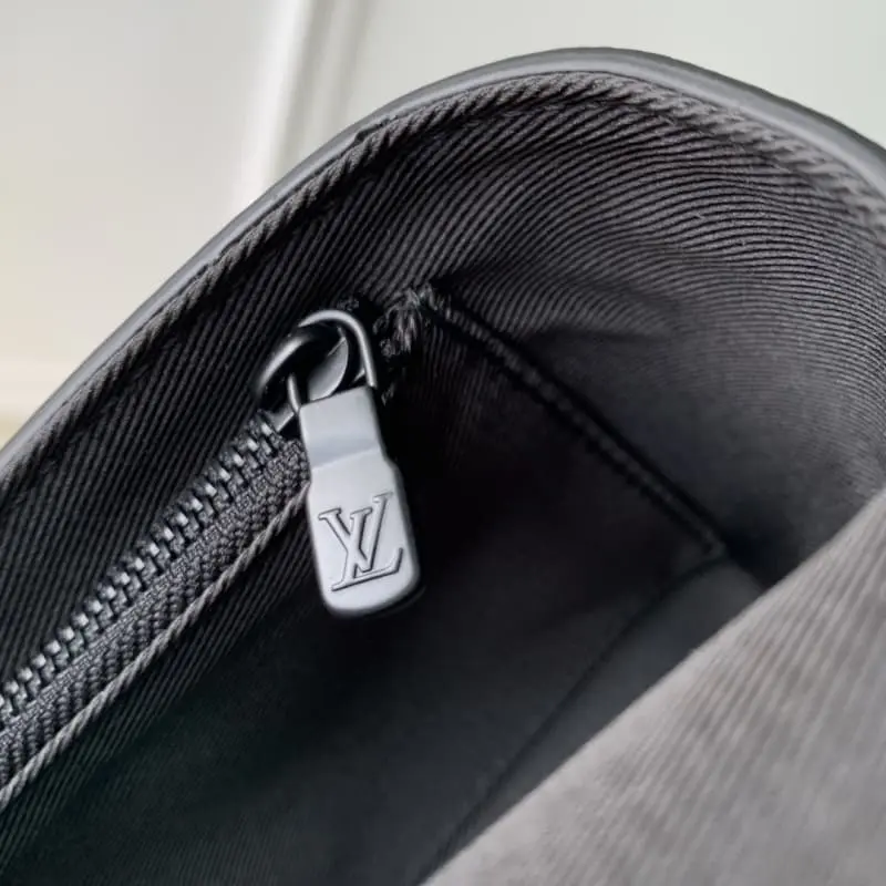 M11496 HH170 18x11x6.5cm High Quality Bags - Image 7