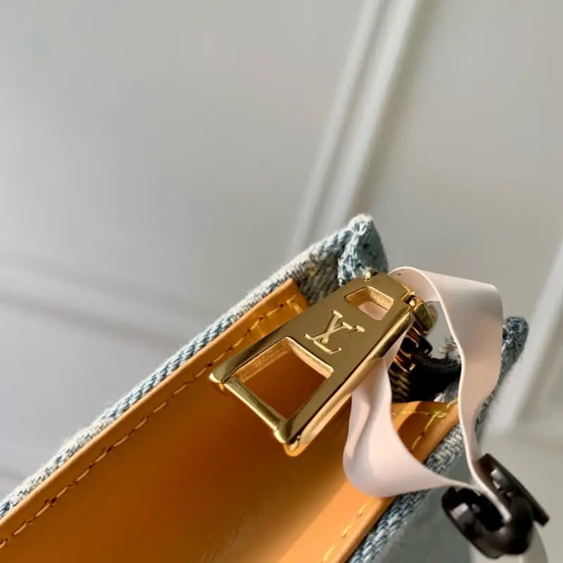 M47542 Light blue denim HH154 26x20cm High Quality Bags - Image 8