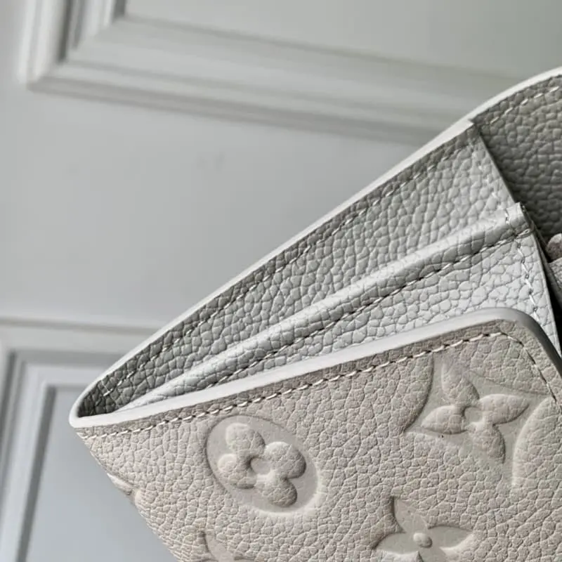 M13463 19x11x3cm High Quality Bags - Image 7