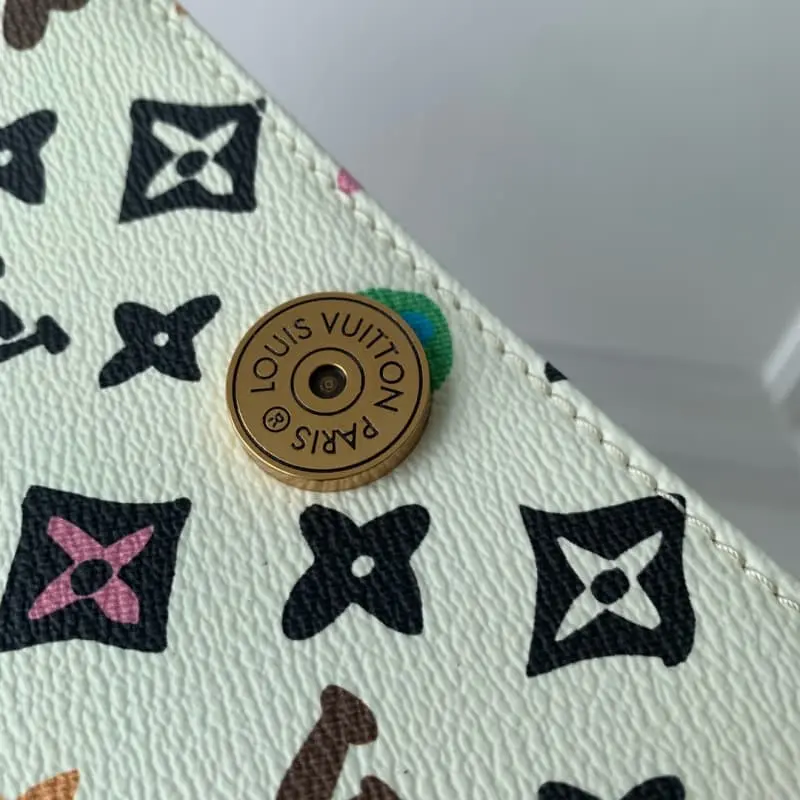 M83429 White Flower HH130 15x18x7cm High Quality Bags - Image 7